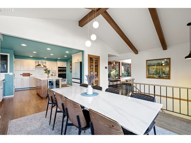 2430 WILSON Dr, Eugene, OR 97405