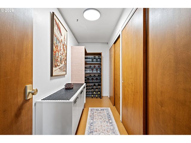 2430 WILSON Dr, Eugene, OR 97405