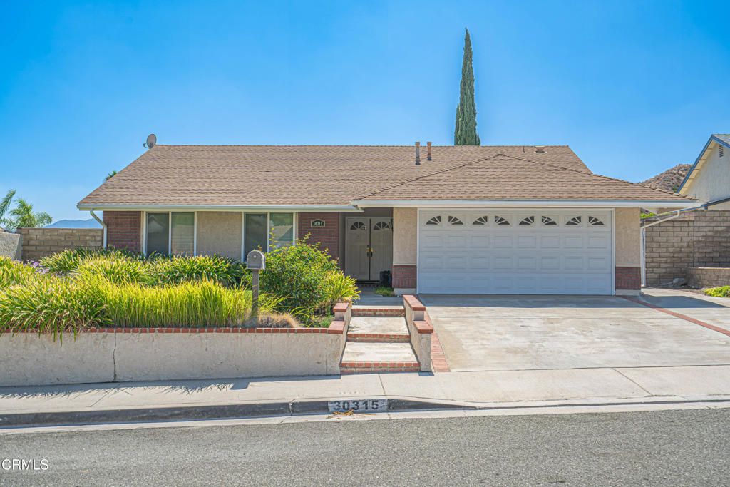 30315 Honeysuckle Hill Drive, Santa Clarita, CA 91387 — photo 2