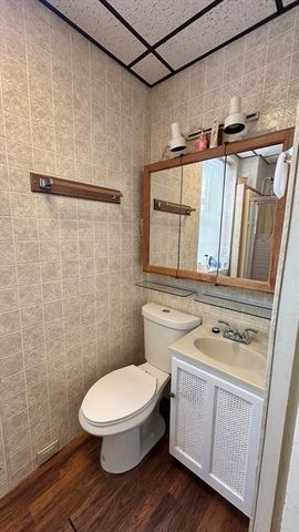 129 Cabot St, Lowell, MA 01854