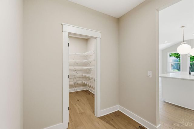 4736 Alpine Avenue, Blue Ash, OH 45242