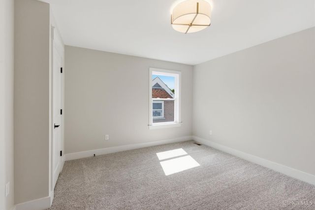 4736 Alpine Avenue, Blue Ash, OH 45242