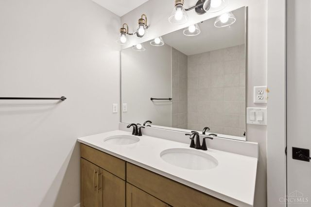 4736 Alpine Avenue, Blue Ash, OH 45242
