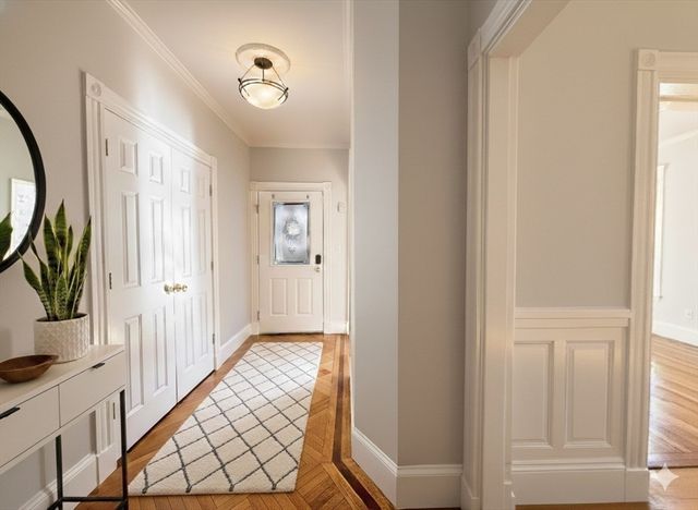 11 Wellesley Park 1, Boston, MA 02124