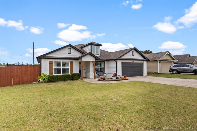 9086 S 253rd Avenue E, Broken Arrow, OK 74014