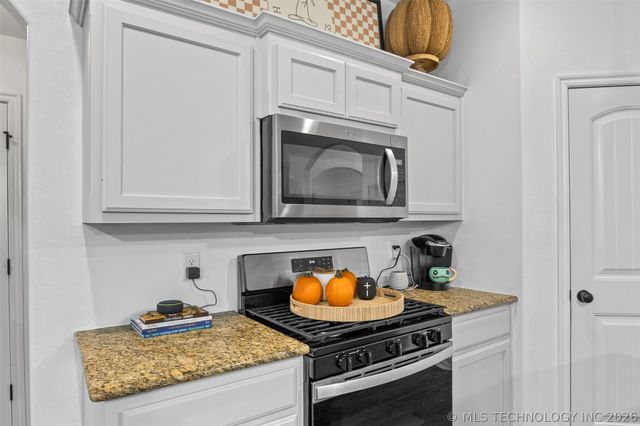 9086 S 253rd Avenue E, Broken Arrow, OK 74014