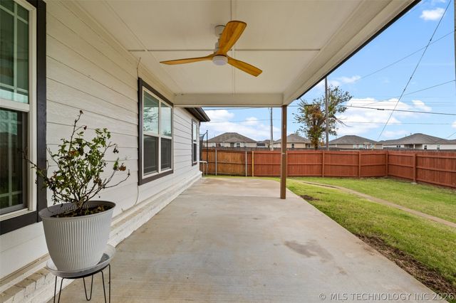 9086 S 253rd Avenue E, Broken Arrow, OK 74014