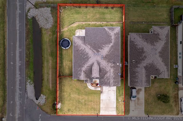 9086 S 253rd Avenue E, Broken Arrow, OK 74014