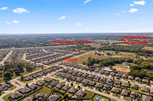 9086 S 253rd Avenue E, Broken Arrow, OK 74014