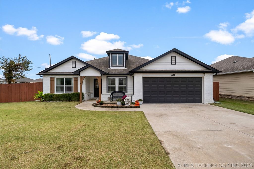 9086 S 253rd Avenue E, Broken Arrow, OK 74014