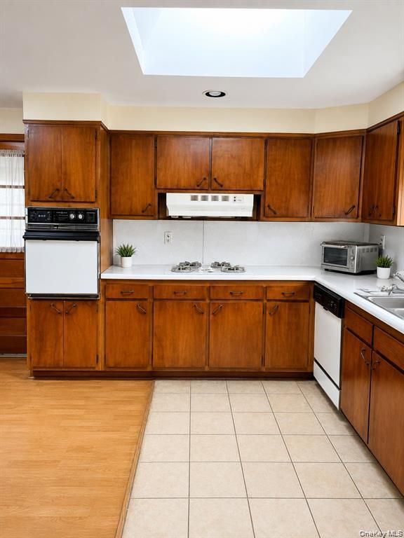39 Cleveland Street, Patchogue, NY 11772 — photo 2