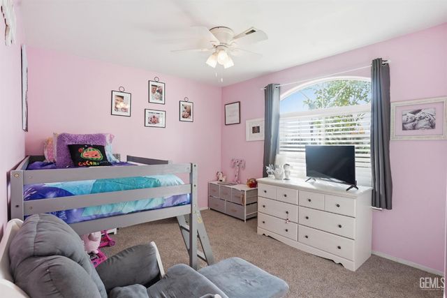 106 Misty Meadow Drive, Bakersfield, CA 93308