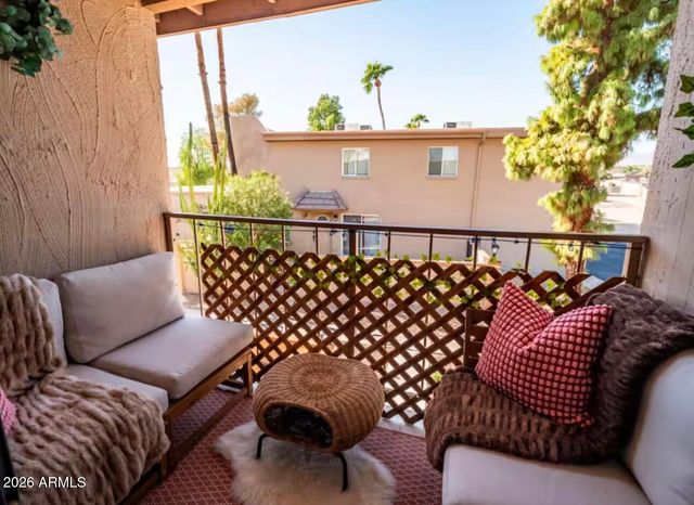 17014 E CALLE DEL ORO -- D, Fountain Hills, AZ 85268