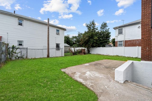 13526 219th Street, Laurelton, NY 11413