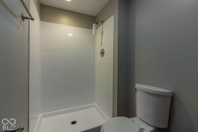 8234 Ontario Lane, Indianapolis, IN 46268