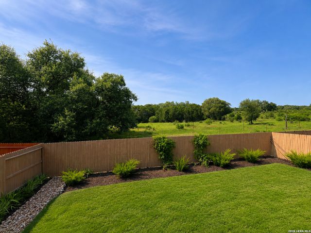 2250 Steerhead Trl, New Braunfels, TX 78132