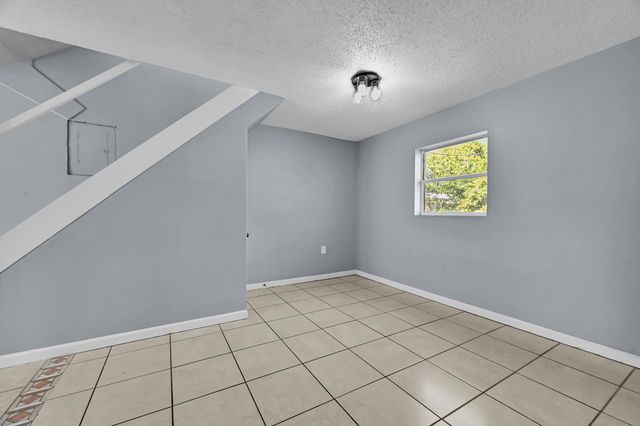 3876 Devine Road, Fort Pierce, FL 34981