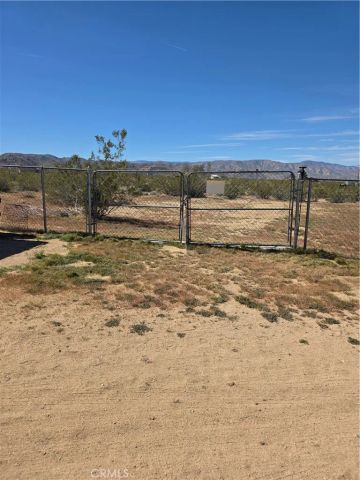 5566 Oleta, Landers, CA 92285