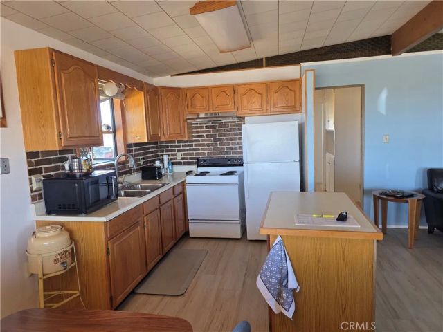 5566 Oleta, Landers, CA 92285