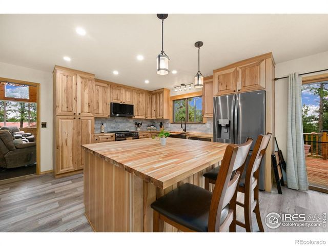 269 Cox Court, Bellvue, CO 80512