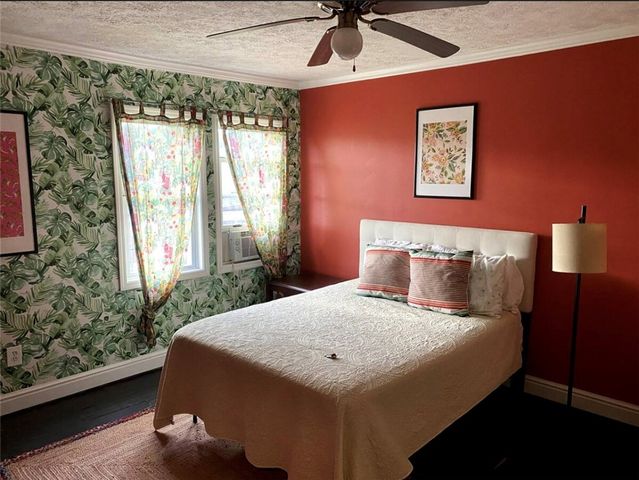 91 Westwood St, Mt Washington, PA 15211