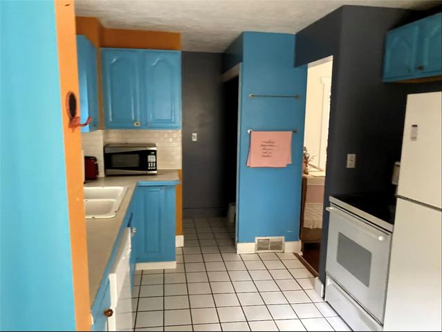 91 Westwood St, Mt Washington, PA 15211