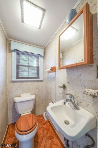 12 Eder Ter, South Orange Village Twp., NJ 07079