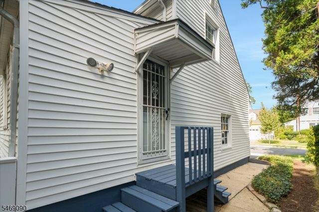 12 Eder Ter, South Orange Village Twp., NJ 07079
