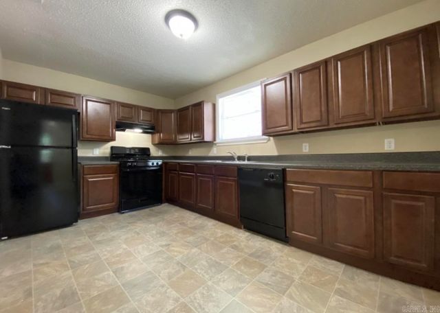 4909 School St, North Little Rock, AR 72117