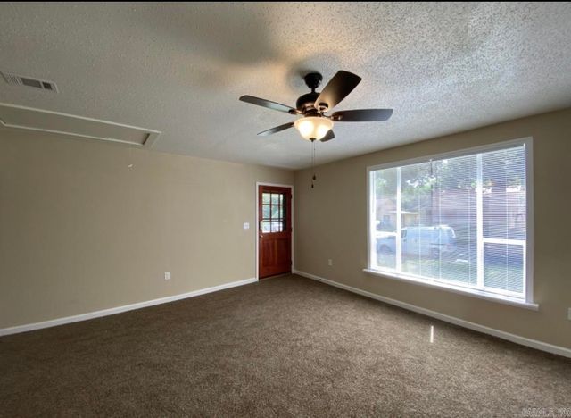 4909 School St, North Little Rock, AR 72117