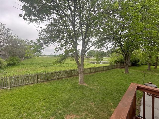 914 Elm Court, Belton, MO 64012