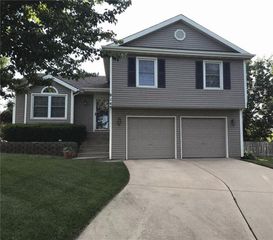 914 Elm Court, Belton, MO 64012