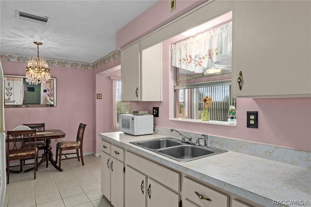 97 S Lucille Street, Beverly Hills, FL 34465