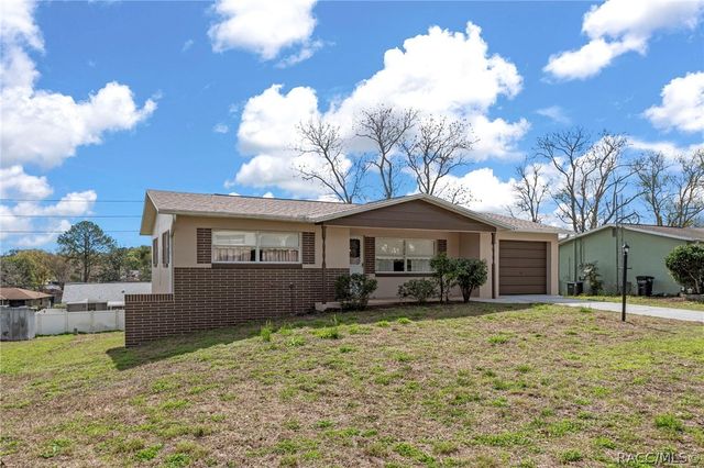 97 S Lucille Street, Beverly Hills, FL 34465