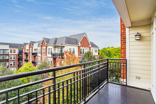 7757 Van Buren Street 511, Forest Park, IL 60130