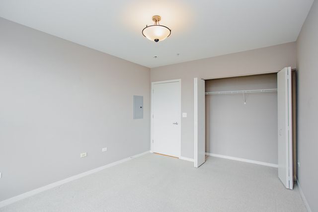 7757 Van Buren Street 511, Forest Park, IL 60130