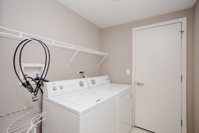 7757 Van Buren Street 511, Forest Park, IL 60130