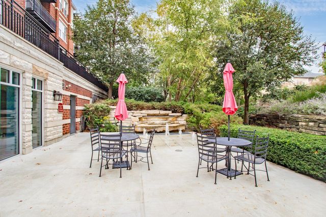 7757 Van Buren Street 511, Forest Park, IL 60130