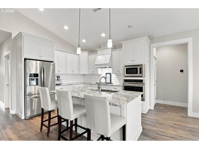 450 LILAC Ln, Woodland, WA 98674