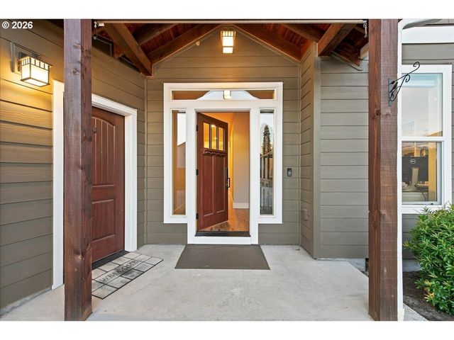 450 LILAC Ln, Woodland, WA 98674