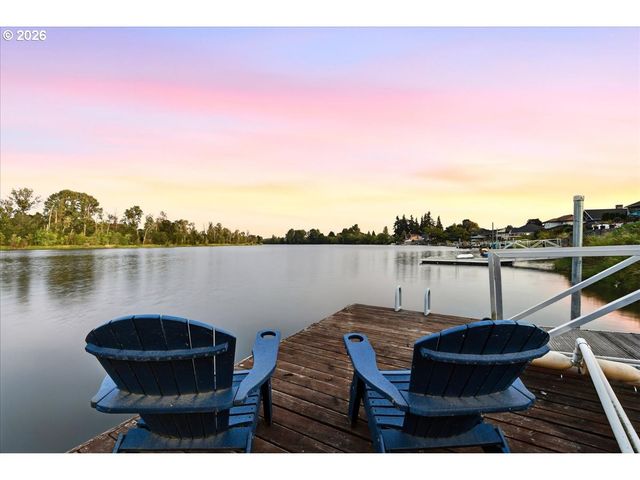 450 LILAC Ln, Woodland, WA 98674