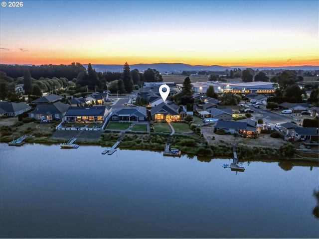 450 LILAC Ln, Woodland, WA 98674