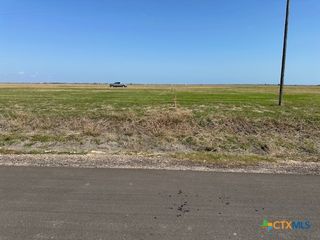 171 Shoreline Drive, Port Lavaca, TX 77979