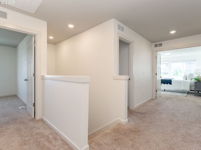 2706 Nw ERIC Dr, Mc Minnville, OR 97128