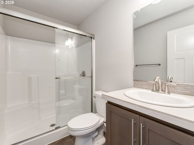 2706 Nw ERIC Dr, Mc Minnville, OR 97128