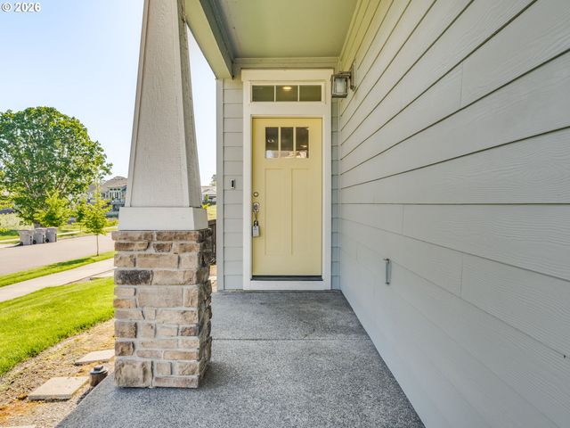 2706 Nw ERIC Dr, Mc Minnville, OR 97128