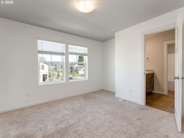 2706 Nw ERIC Dr, Mc Minnville, OR 97128