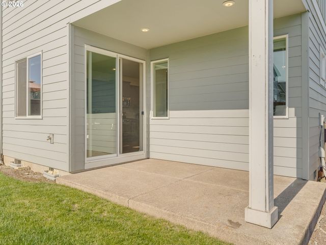 2706 Nw ERIC Dr, Mc Minnville, OR 97128