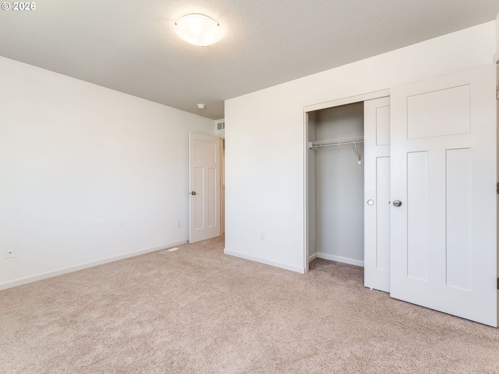 Image 28 of property listing at 2706 Nw ERIC Dr, Mc Minnville, OR 97128