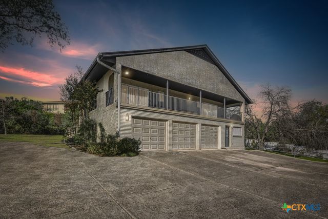 21 Royal Crest, New Braunfels, TX 78130